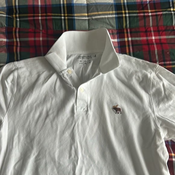 Abercrombie size M shirt - Picture 2 of 5